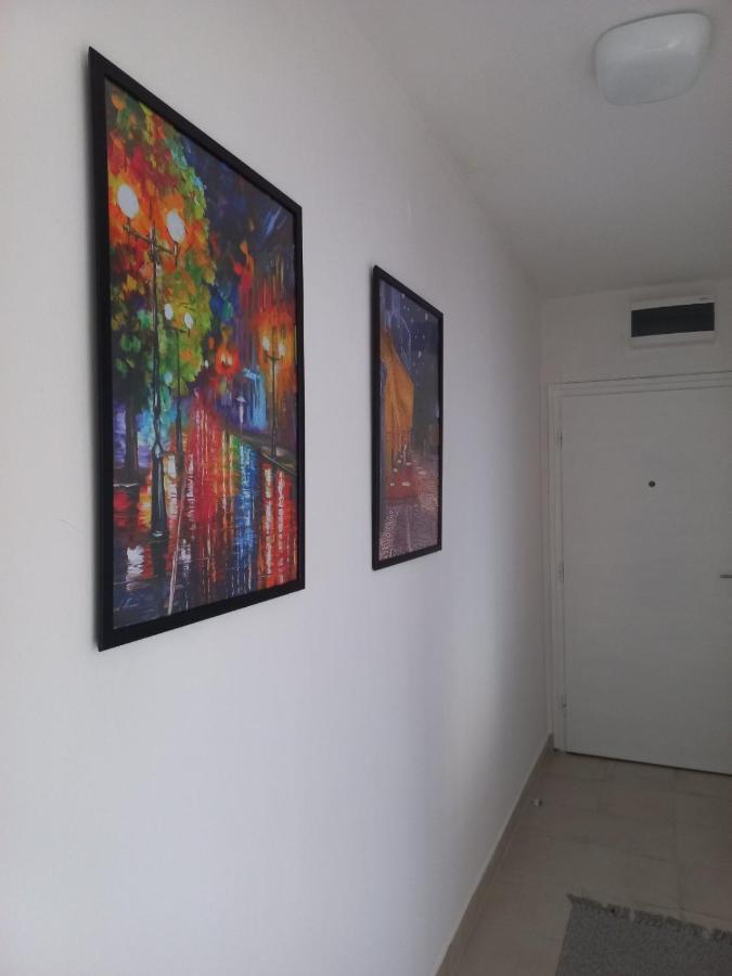 Apartment Place